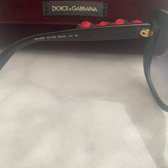 Sunglasses - Picture 6 of 6